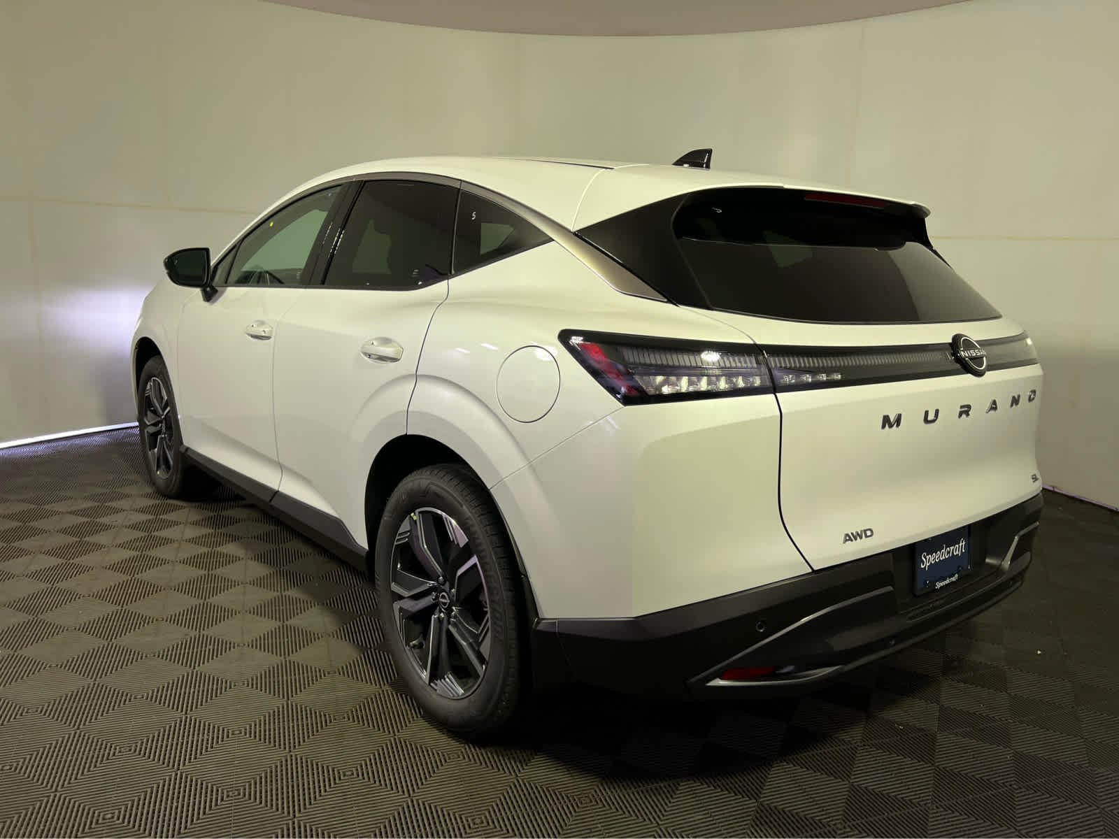 New 2026 Everest White Pearl TriCoat Nissan SL image 5
