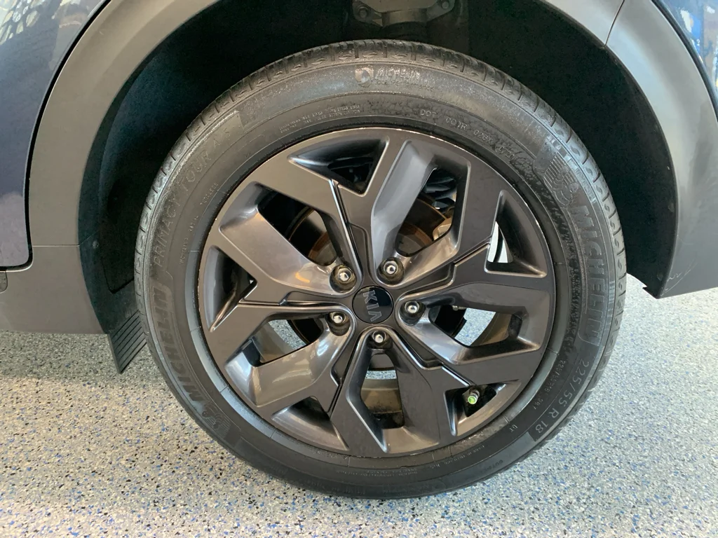 Used 2021  Kia S image 34