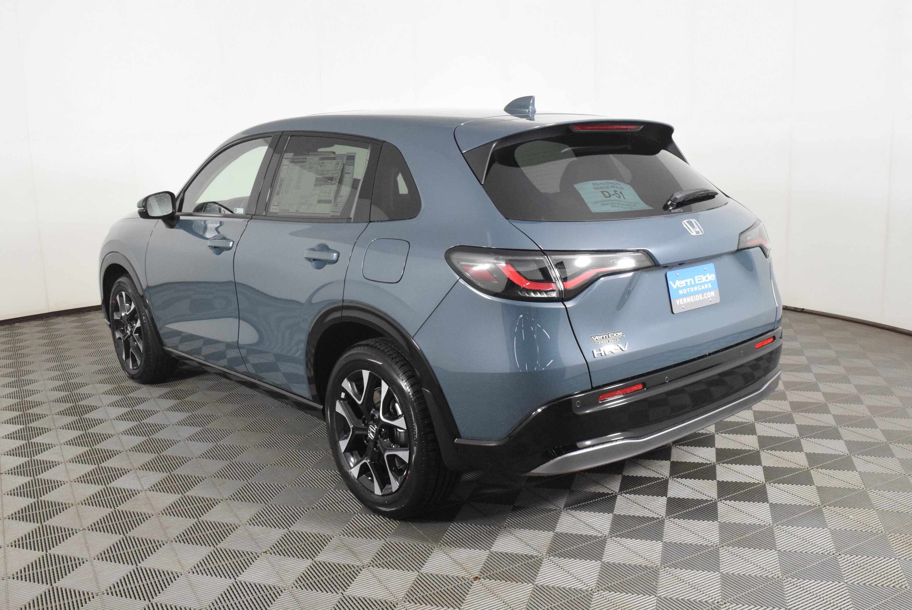 New 2027 Nordic Forest Pearl Honda EX-L image 8