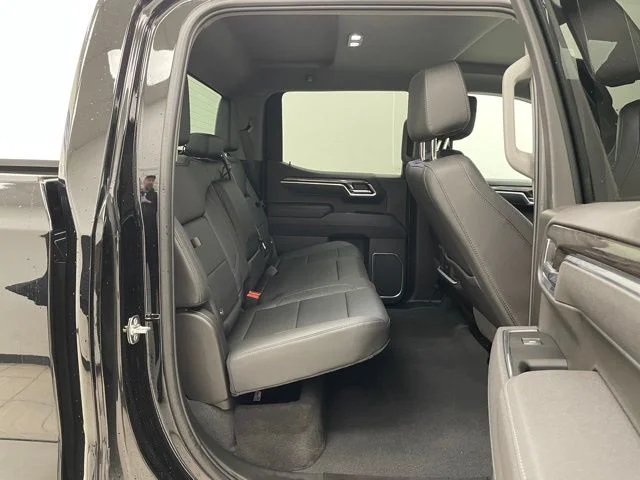 2025 Chevrolet Silverado 1500 LTZ - Photo 17