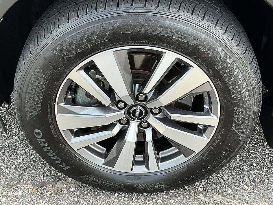 Certified Used 2022 Deep Ocean Blue Pearl Nissan SL image 9