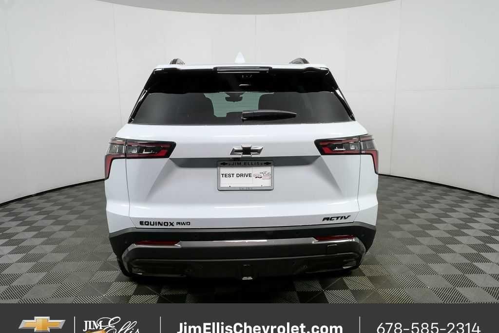 New 2026 Polar White Tricoat Chevrolet ACTIV image 29