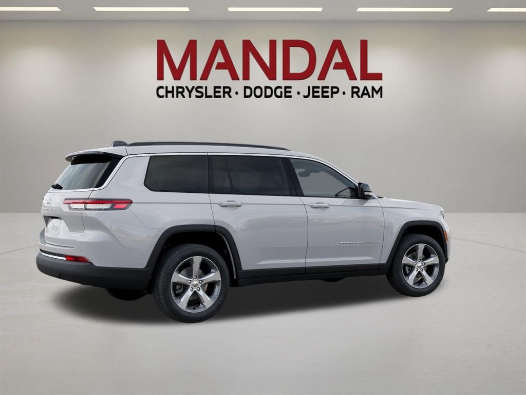 New 2026 Bright White Clear-Coat Exterior Paint Jeep Limited image 4