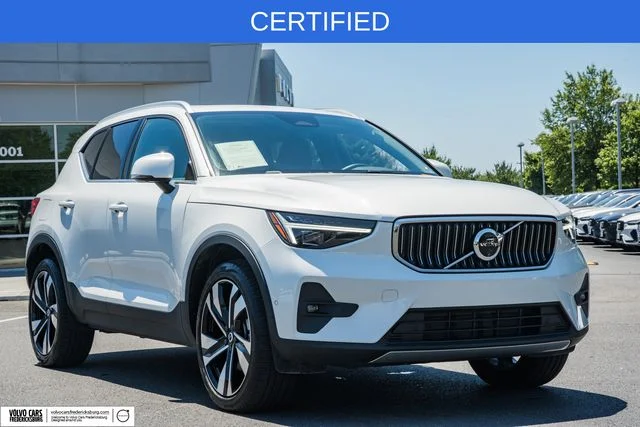 Certified Used 2025 Crystal White Volvo Plus image 1
