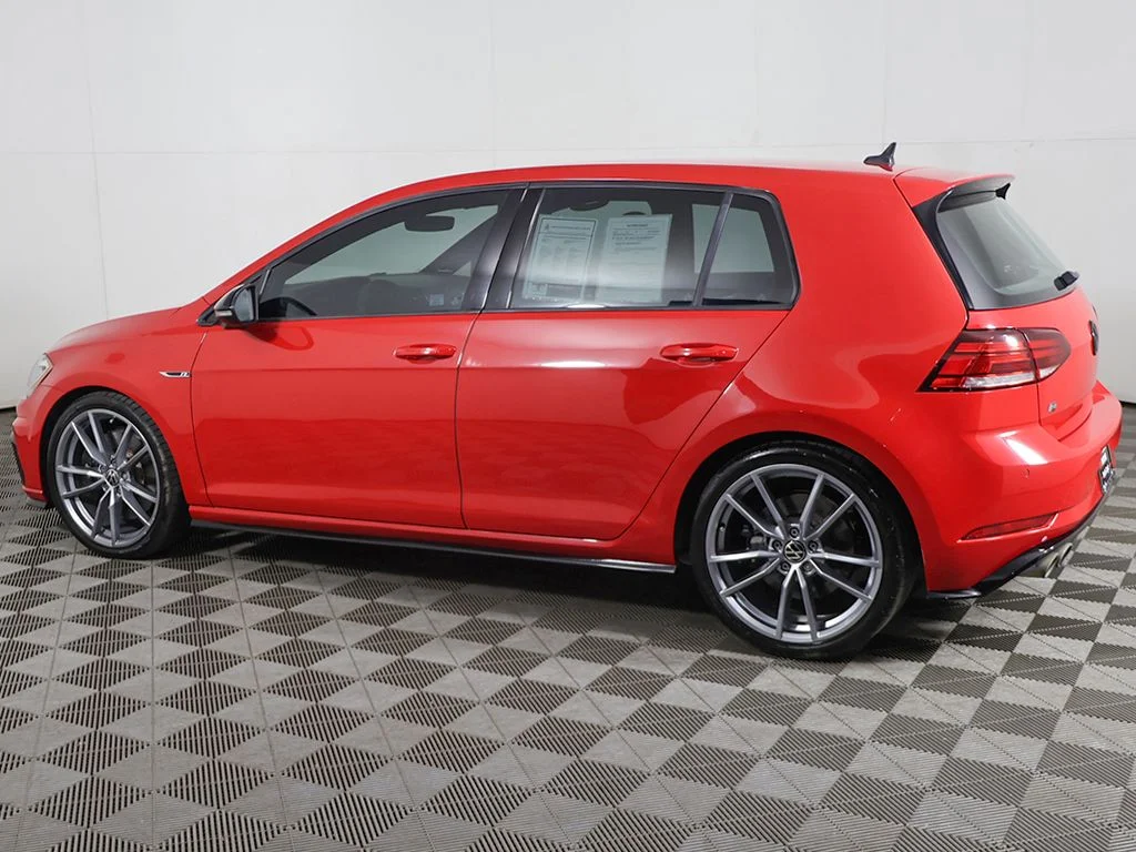 Used 2019 Red Volkswagen DCC & Navigation 4Motion image 14
