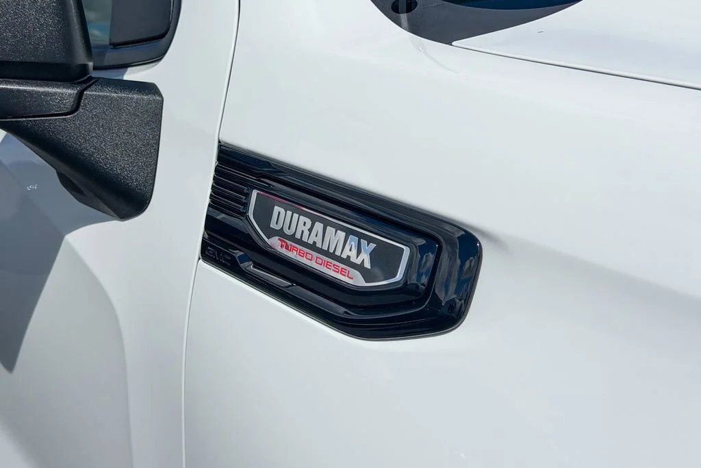 New 2026 Summit White GMC Elevation image 5