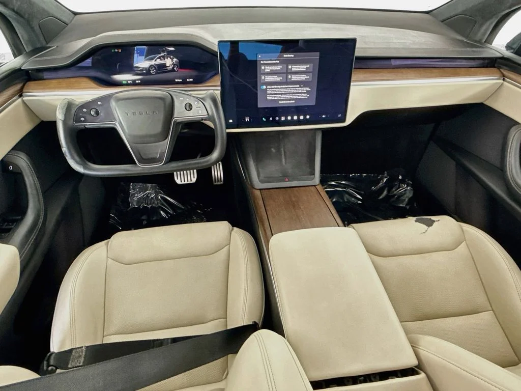 Used 2023 Gray Tesla Standard Range image 23
