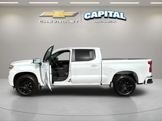 Used 2025 White Chevrolet RST image 14