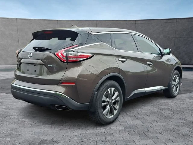 Used 2016 Brown Nissan S image 11