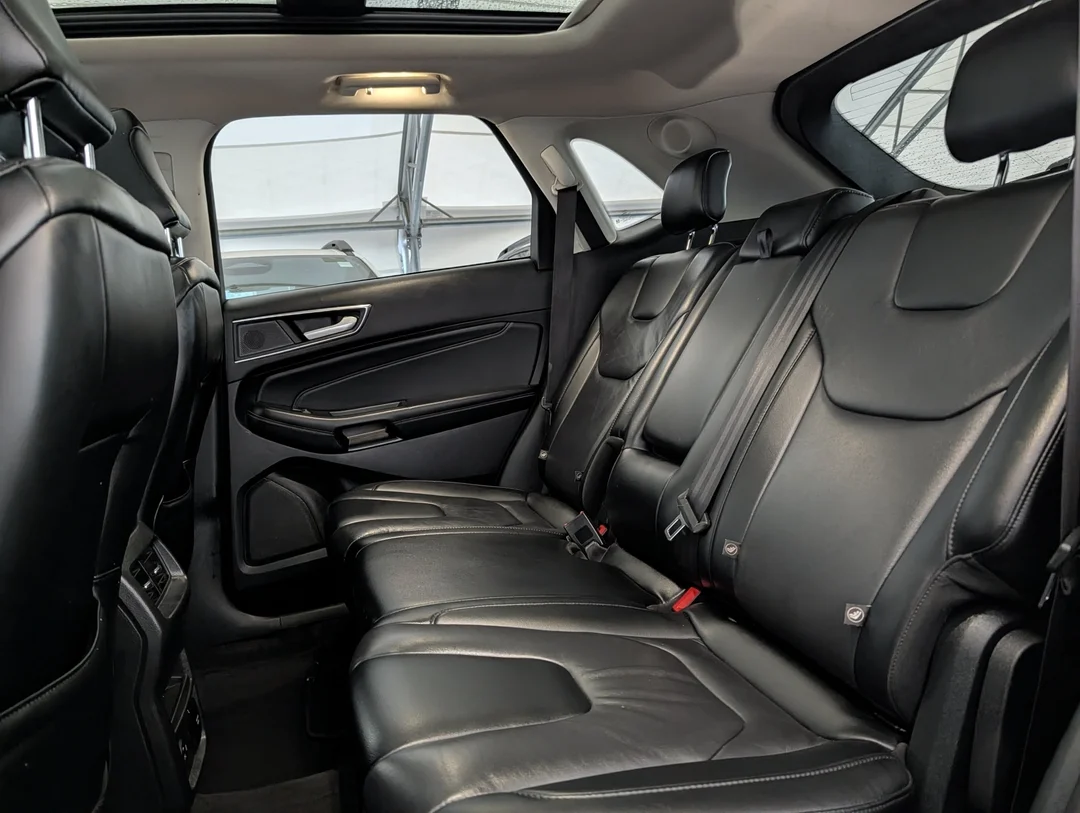 Used 2022 Grey Ford Titanium - AWD - Leather Seats - Parking Sensors - Blind Spot Monitor & More! image 28