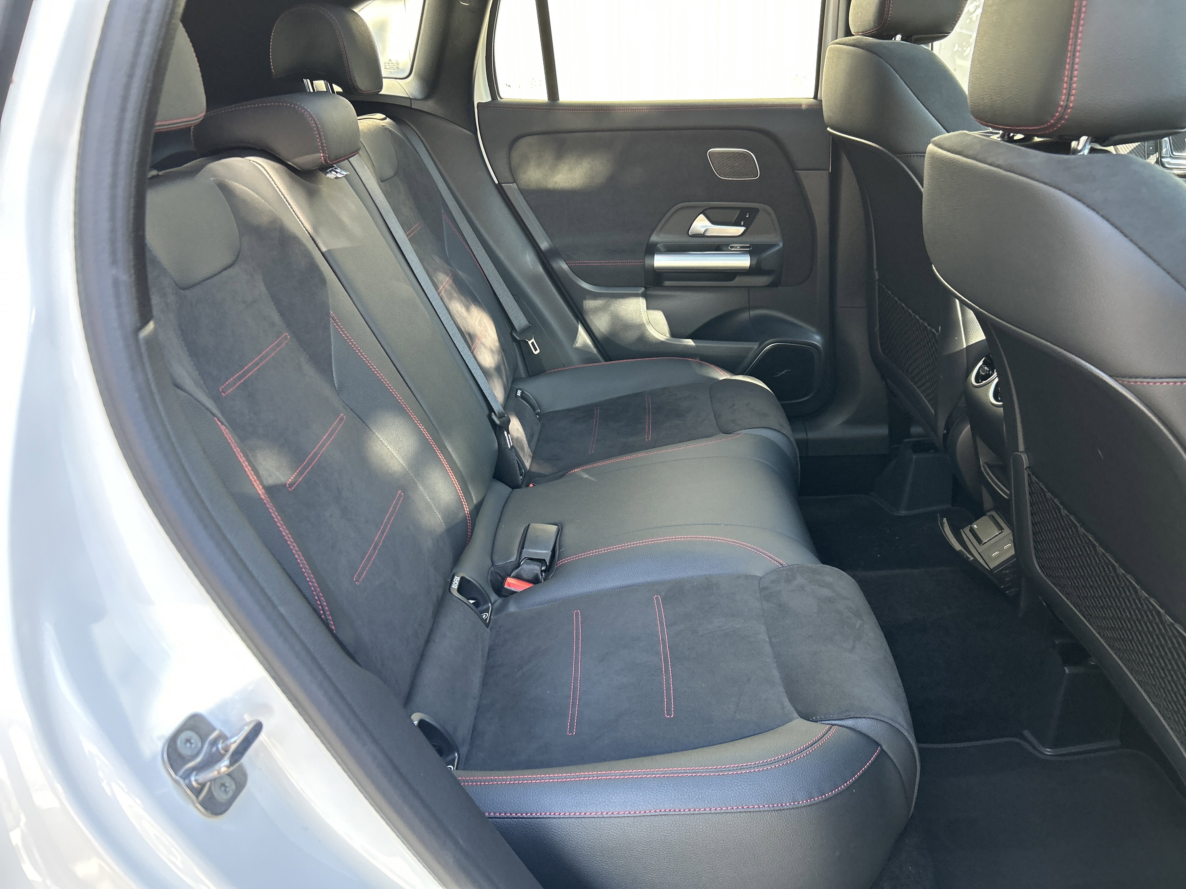 Certified Used 2025 Polar White Mercedes-Benz GLA 250 SUV image 49