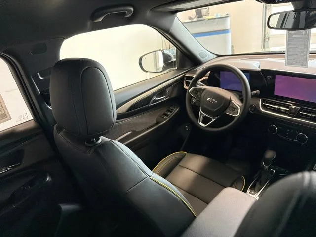 New 2026 Cacti Green Chevrolet ACTIV image 30