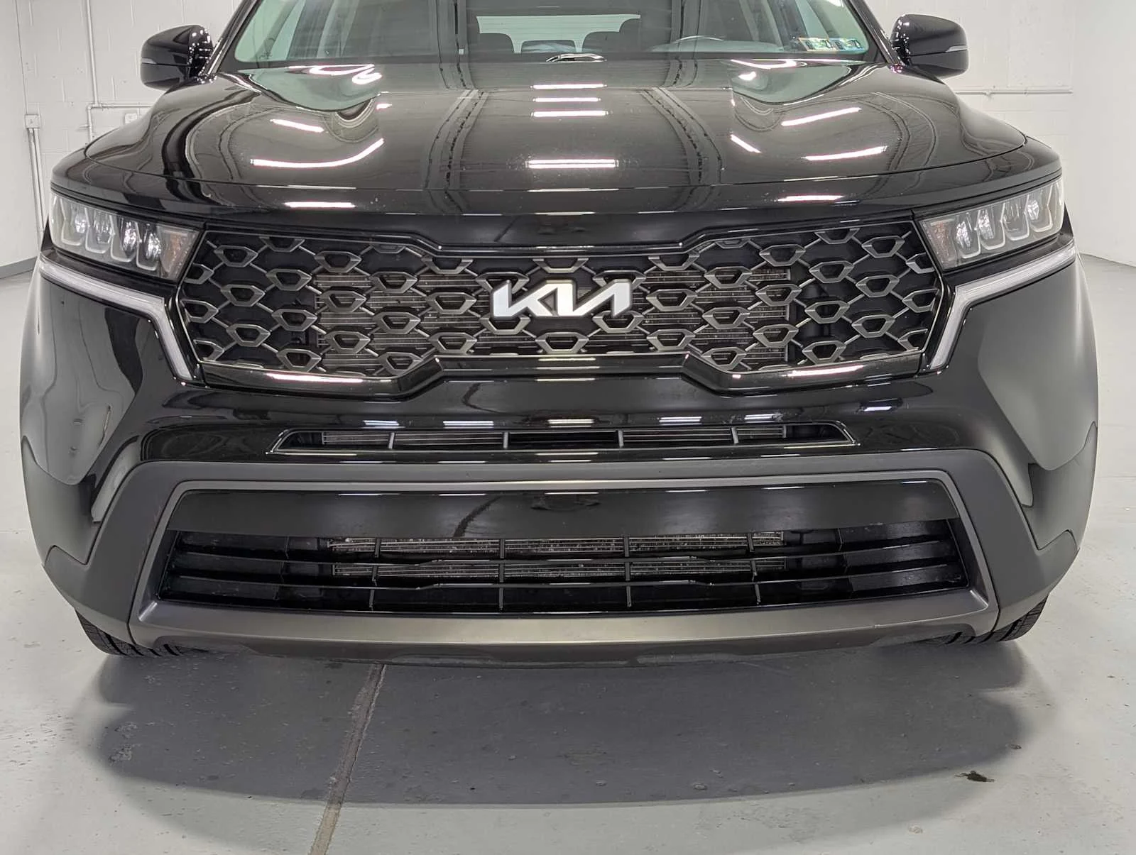 Used 2023 Ebony Black Kia X-Line S image 2