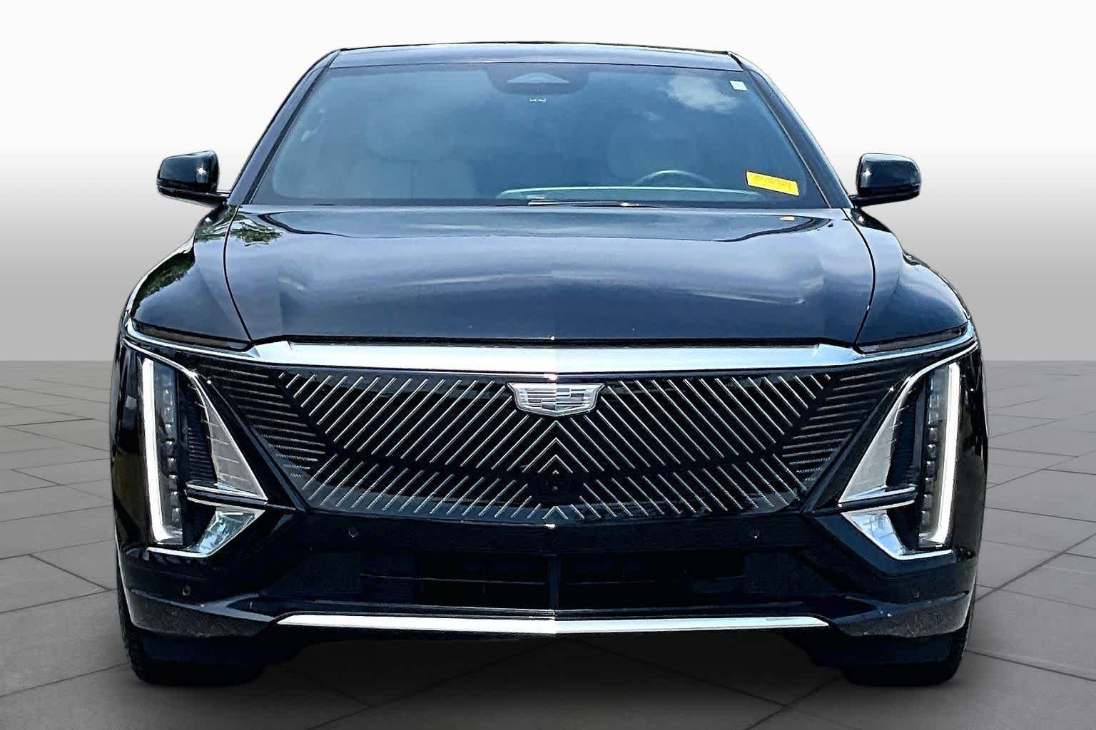 Used 2025 Stellar Black Metallic Cadillac Luxury image 4