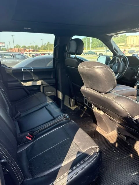 Used 2019 Red Ford Lariat image 10