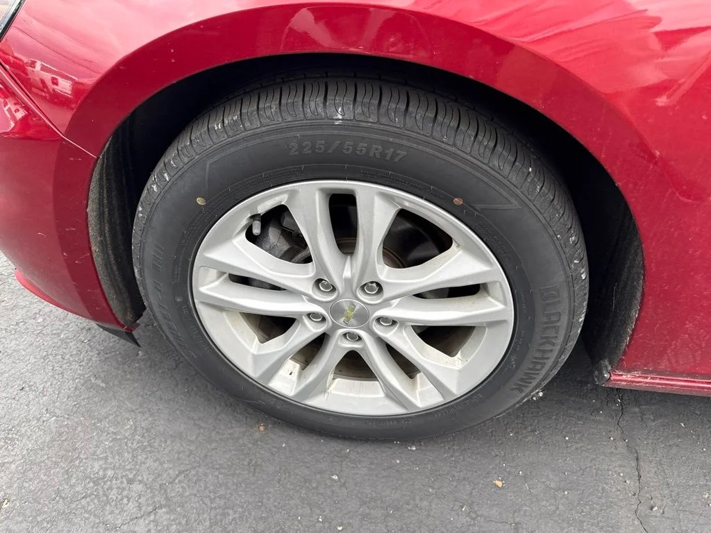 Used 2016 Red Chevrolet LT image 12