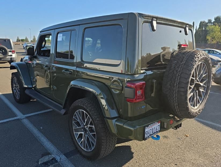 Used 2024 Green Jeep High Altitude 4xe image 3