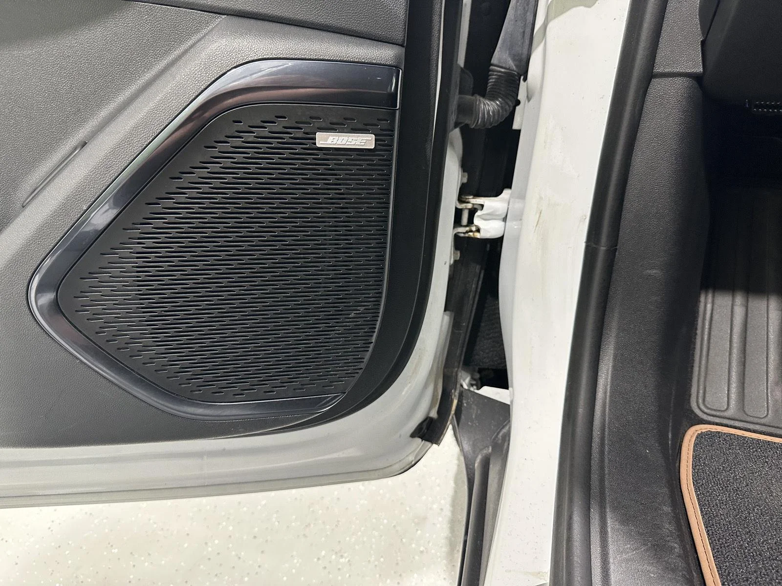 Used 2024 Summit White GMC AT4 image 24