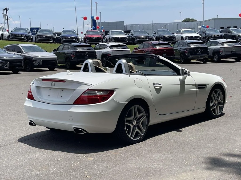 Used 2015 White Mercedes-Benz SLK 250 image 11
