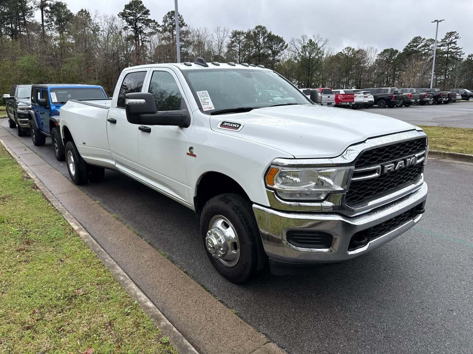 Used 2024 RAM Ram 3500 Pickup Tradesman with VIN 3C63RRGL4RG404698 for sale in Little Rock