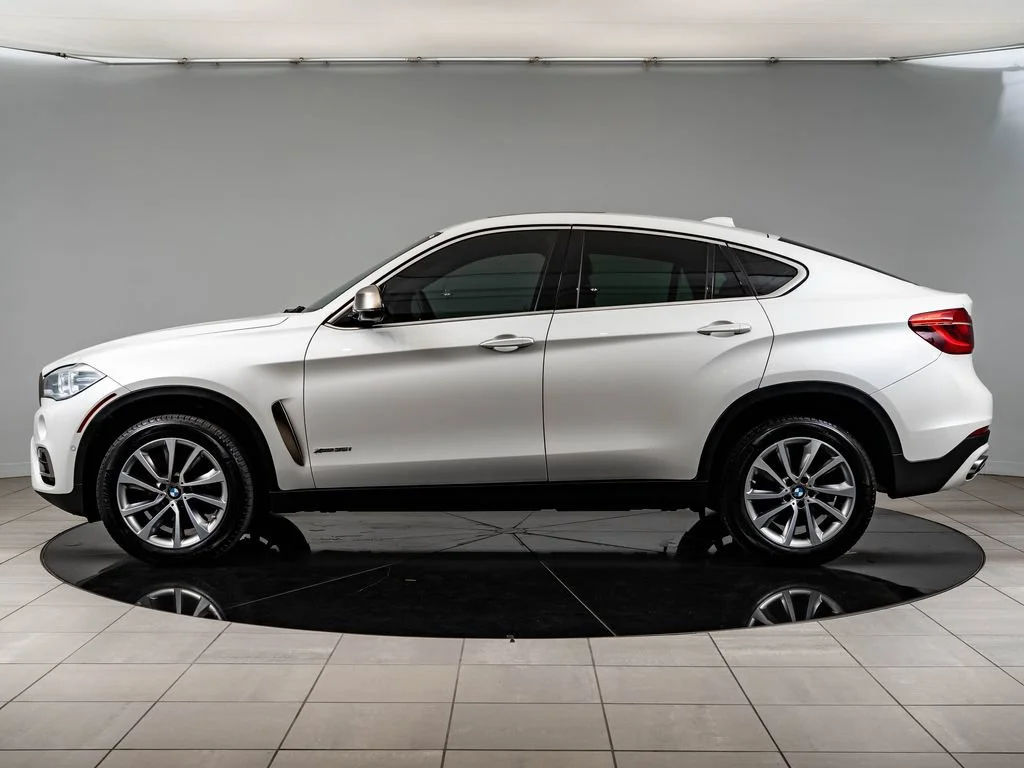 Used 2019 Mineral White Metallic BMW xDrive35i image 5