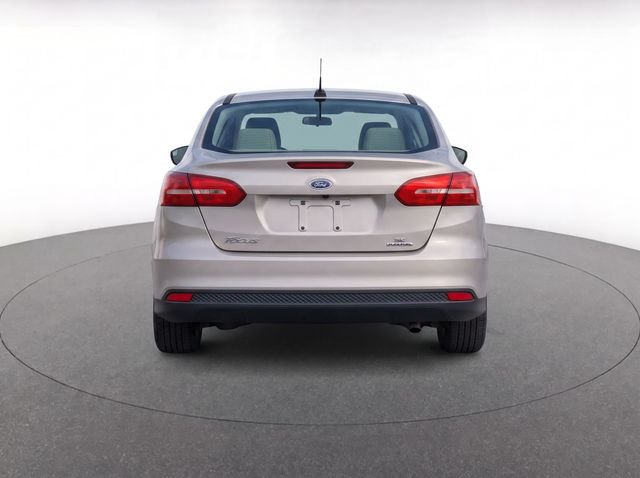 Used 2016  Ford SE image 7