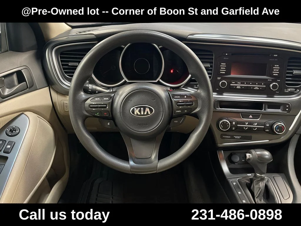Used 2014 Red Kia LX image 17