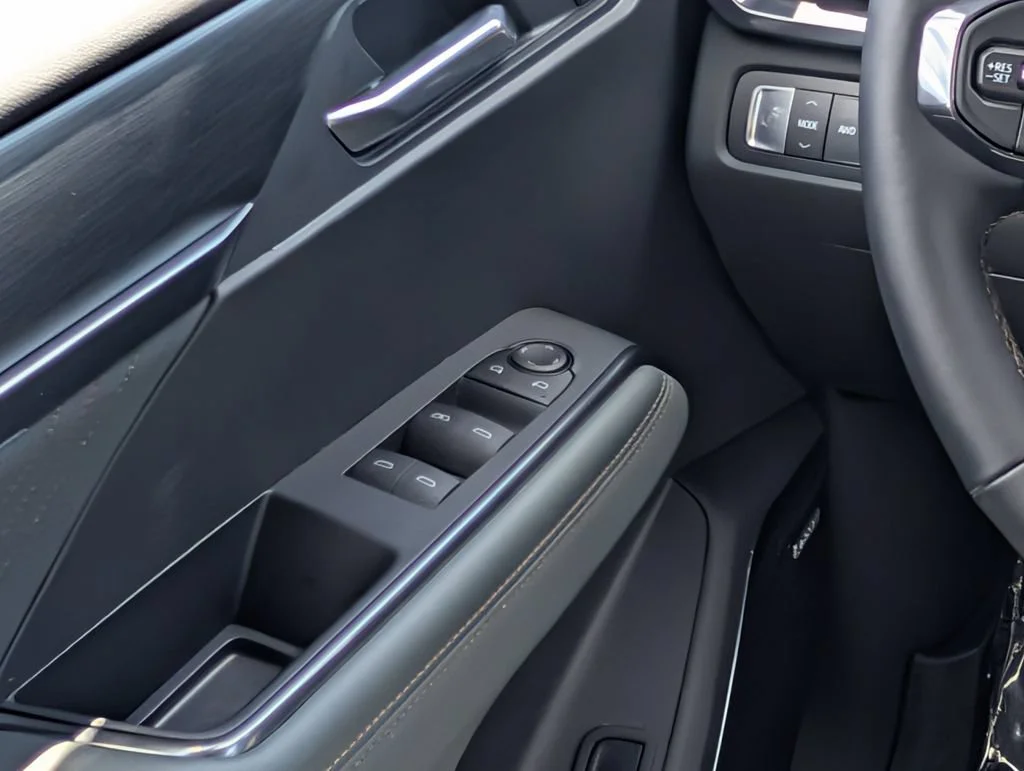 2026 GMC Acadia AT4 - Photo 12