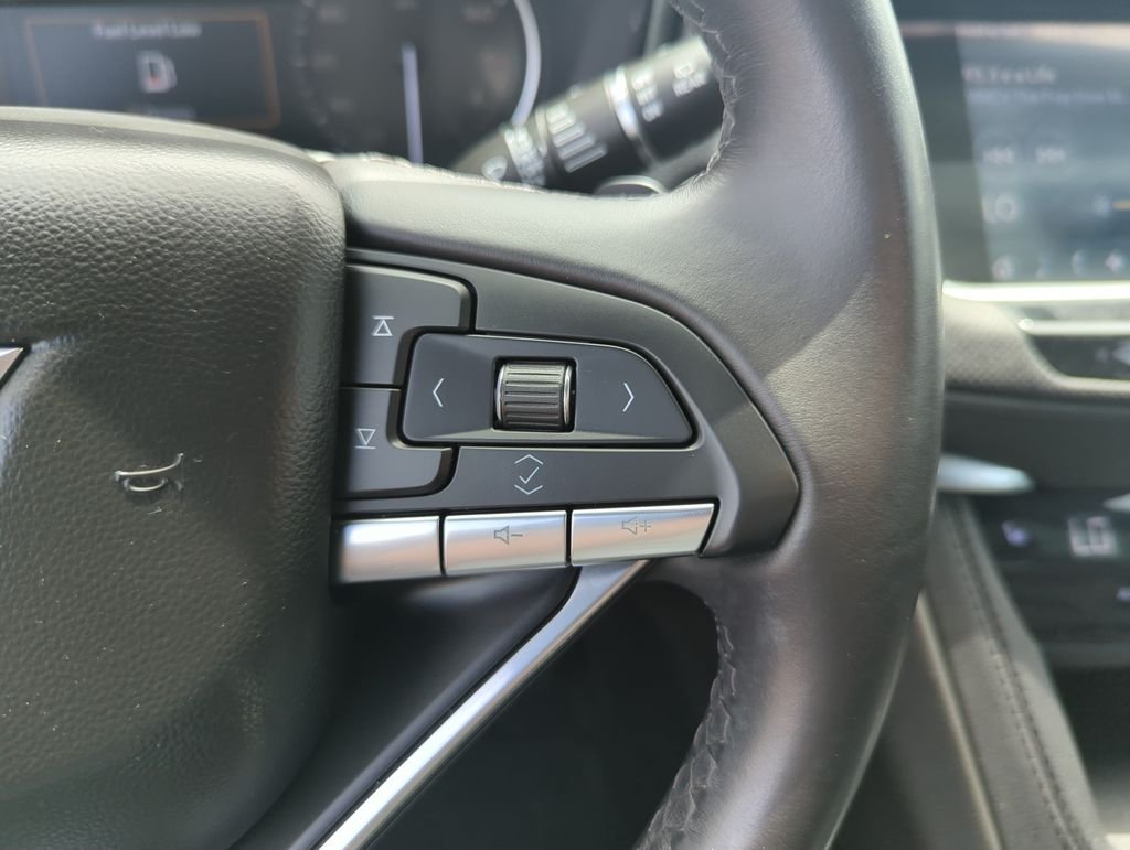 Used 2023 Black Cadillac Luxury image 22