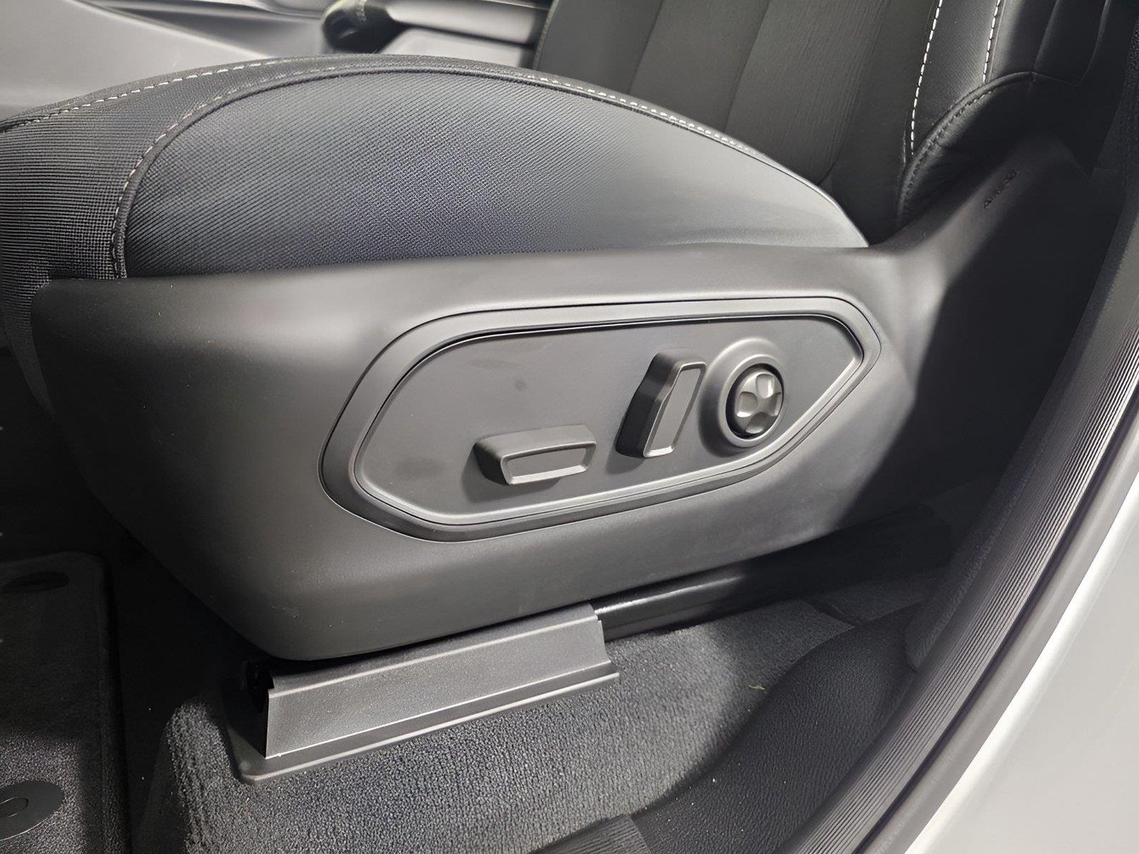 2025 Jeep Grand Cherokee L Laredo - Photo 14