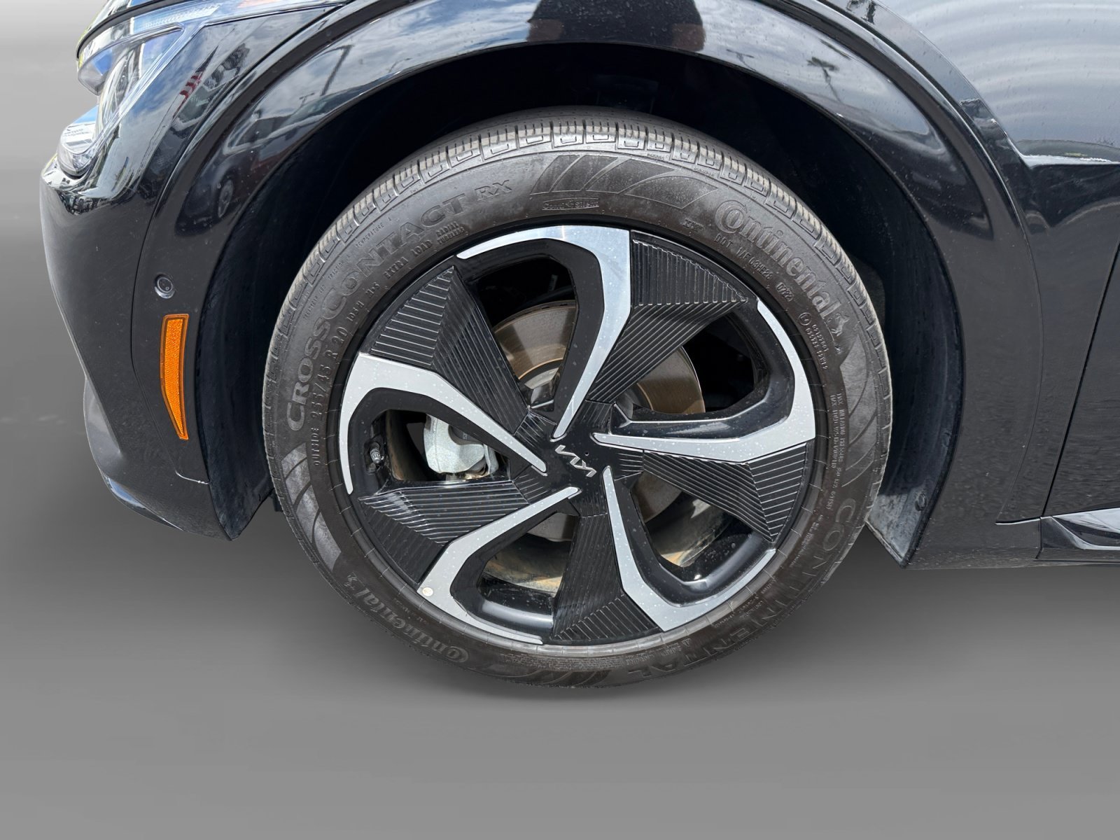 Used 2023 Aurora Black Kia GT-Line image 9