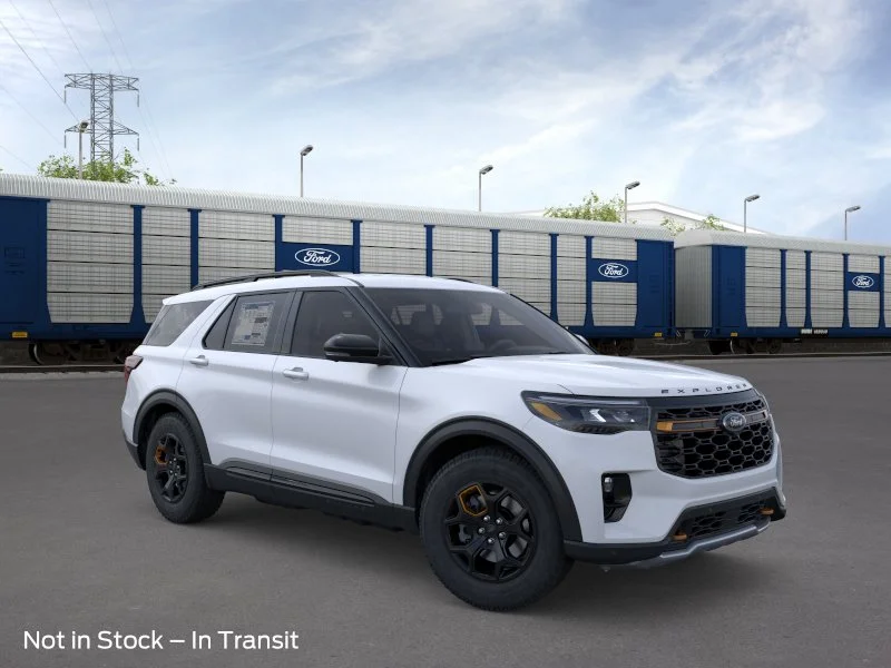 New 2026 Space White Metallic Ford Tremor® image 7