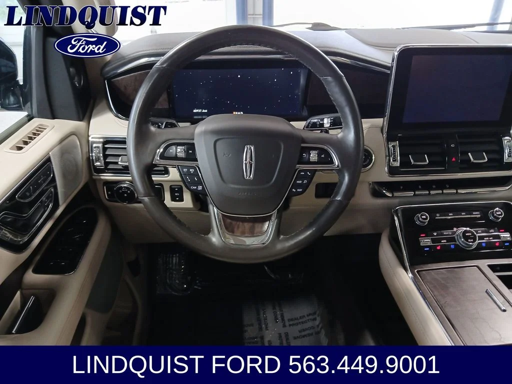 Used 2021 Blue Lincoln Reserve image 12