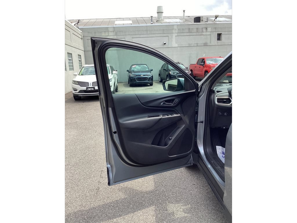 Used 2024 Sterling Gray Metallic Chevrolet LT image 16