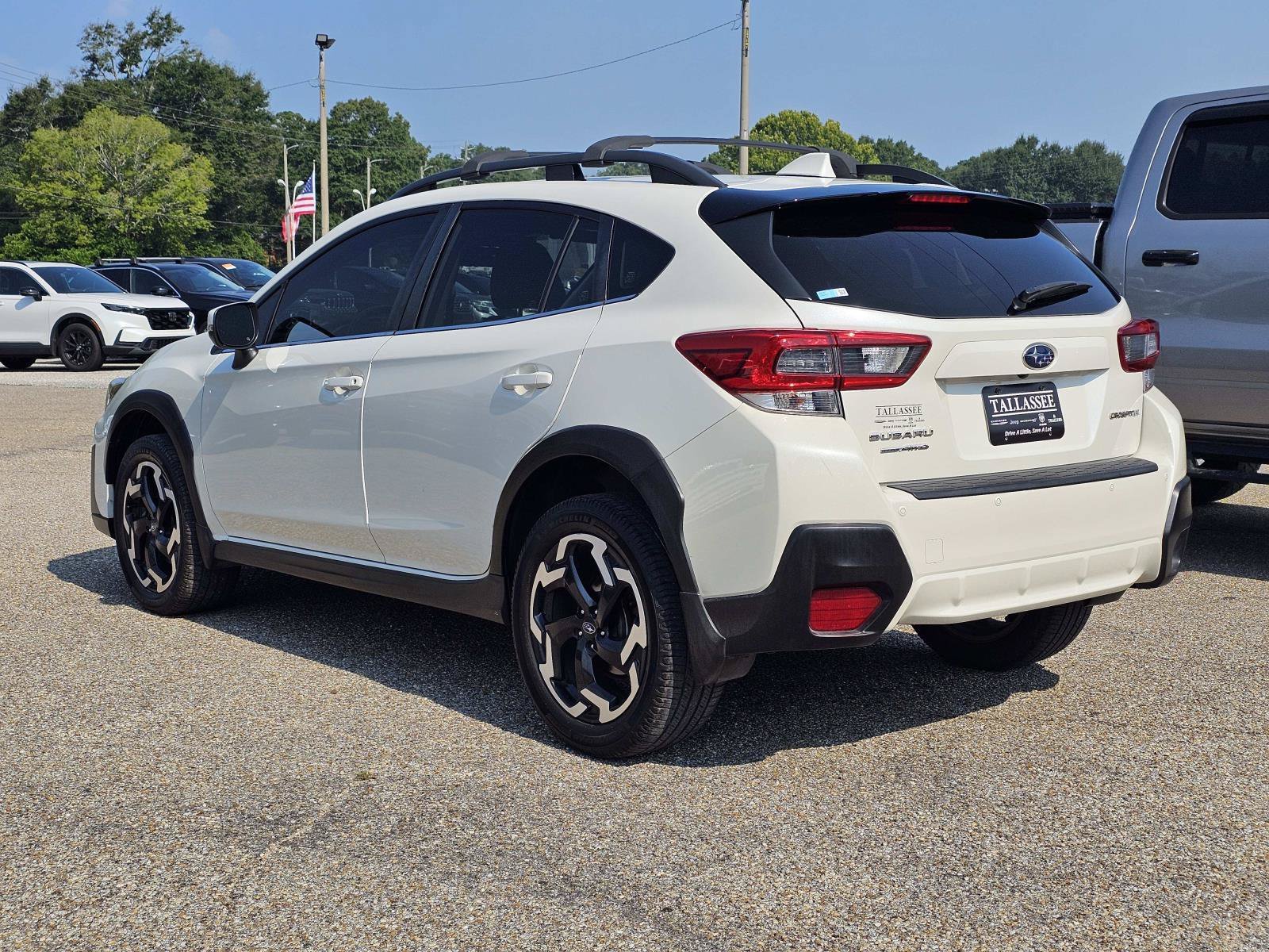 Used 2021 Crystal White Pearl Subaru Limited image 12