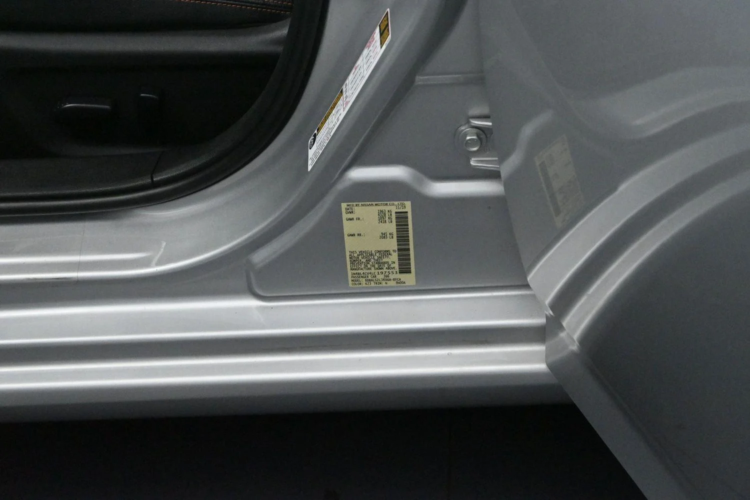 Used 2020 Brilliant Silver Metallic Nissan 2.5 SR image 31