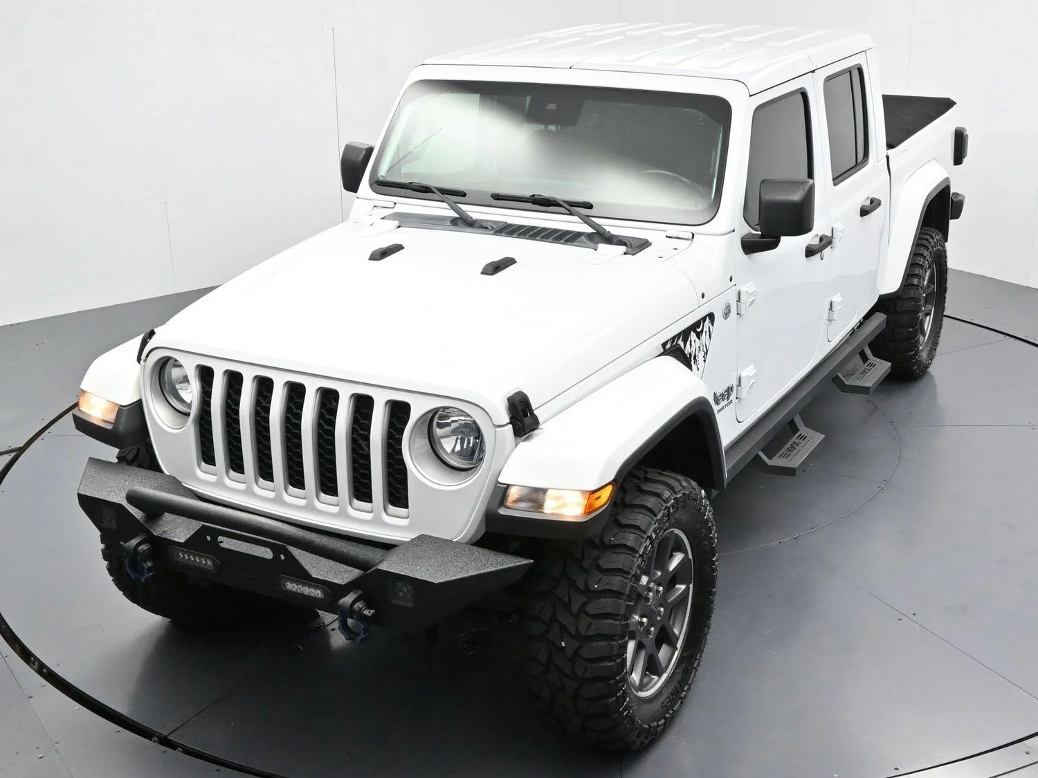 Used 2020 Bright White Clearcoat Jeep Overland image 35
