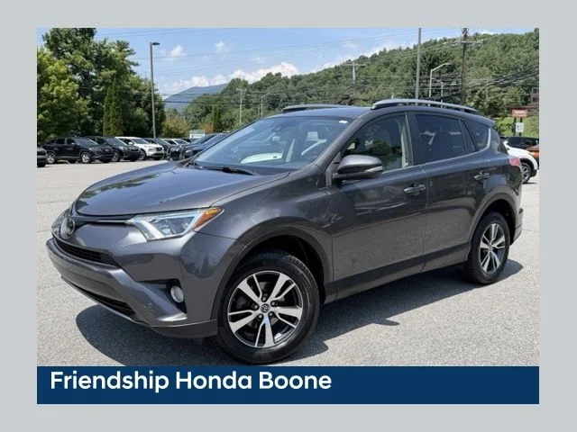 Used 2018 Gray Toyota XLE image 1