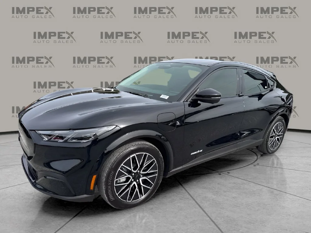 Used 2025 Black Ford Premium image 1