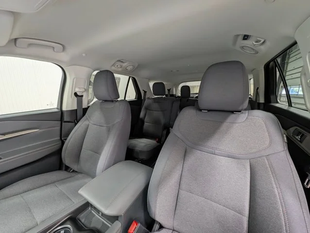 New 2026 Space White Metallic Ford Active image 40