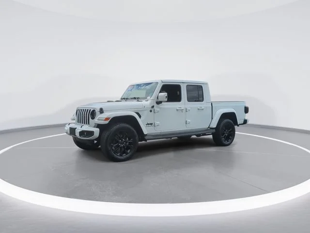Used 2021 White Jeep Overland image 4