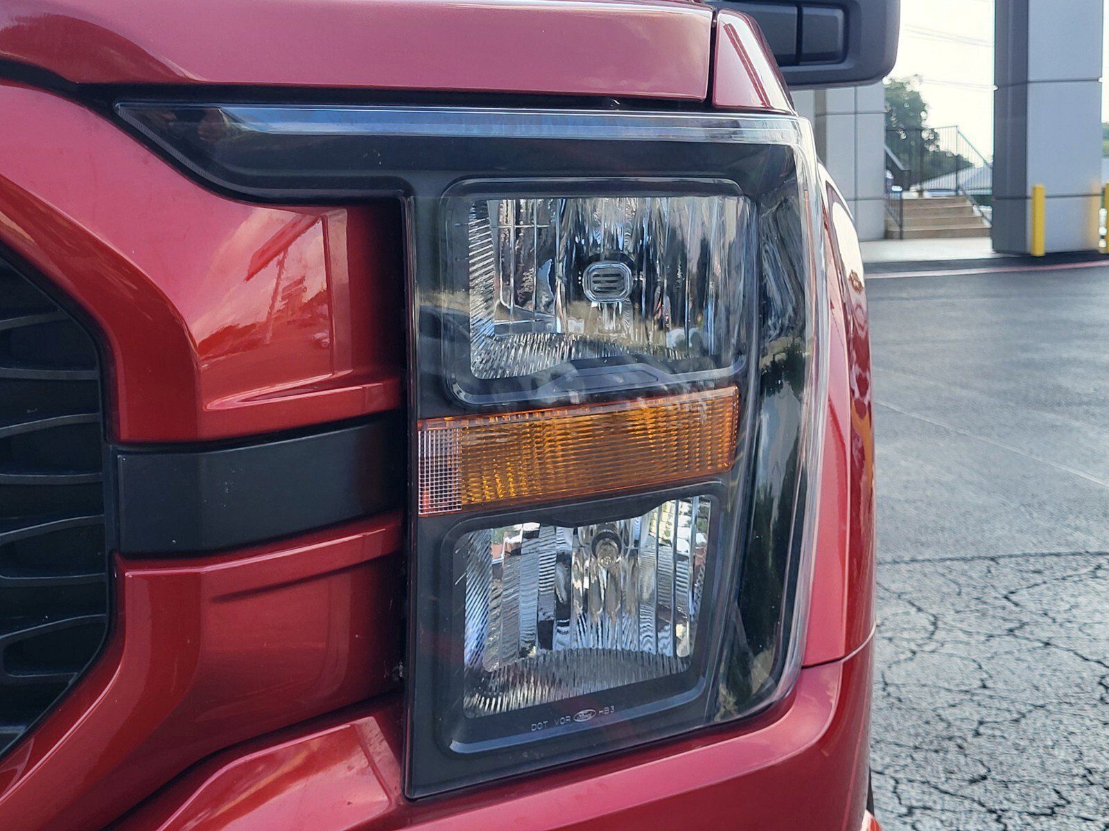 Used 2023 Hot Pepper Red Ford XL image 9