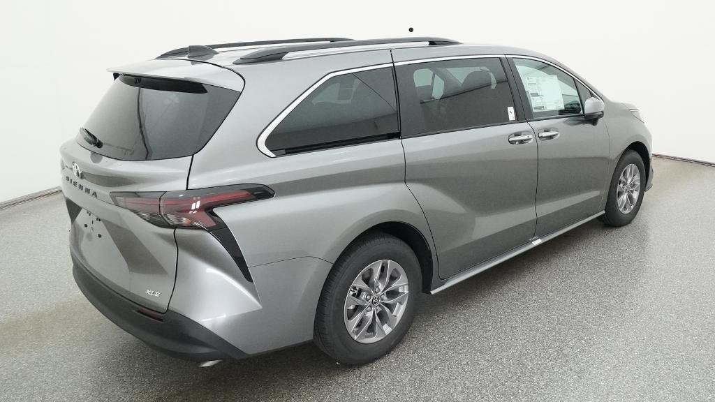 New 2026 Heavy Metal Toyota XLE image 15