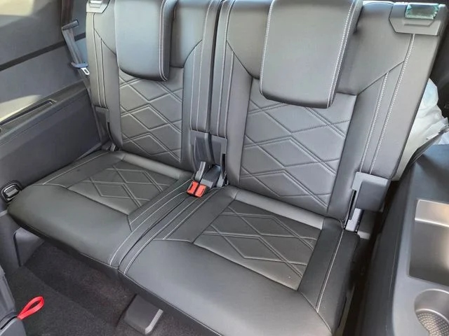 2026 Volkswagen Atlas SE w/Tech - Photo 8