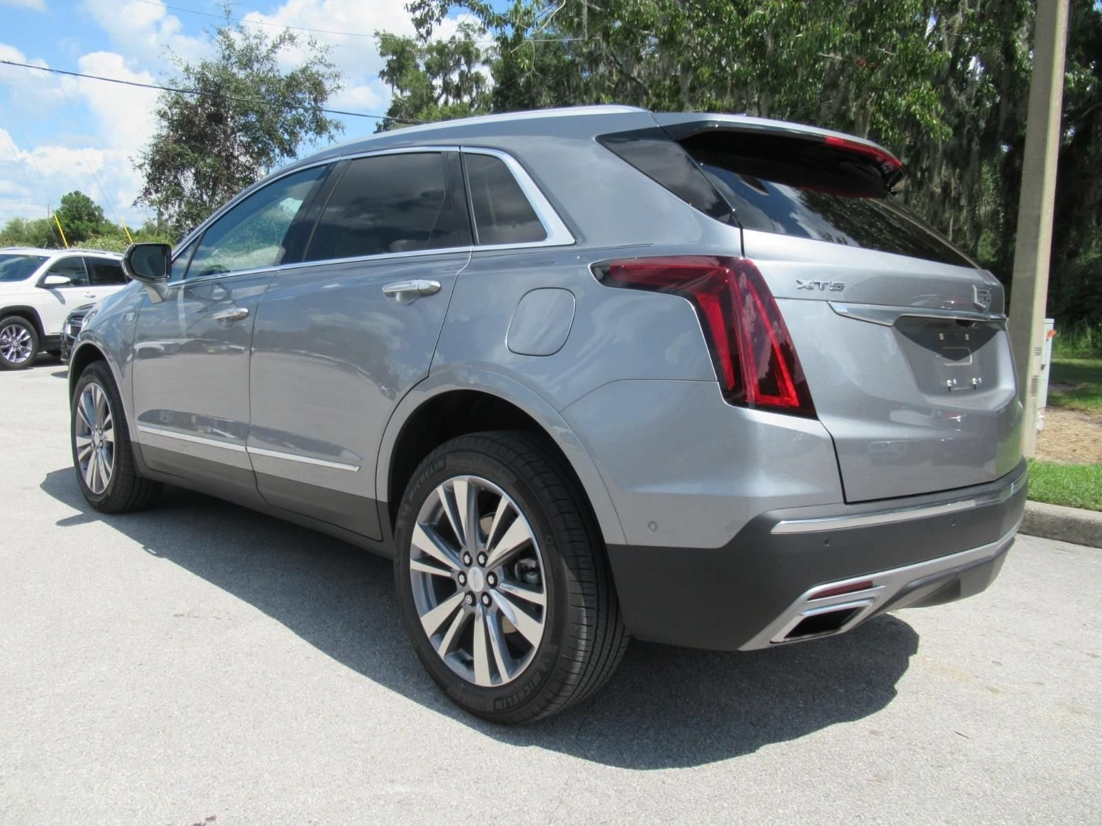 Used 2024 Argent Silver Metallic Cadillac Premium Luxury image 6