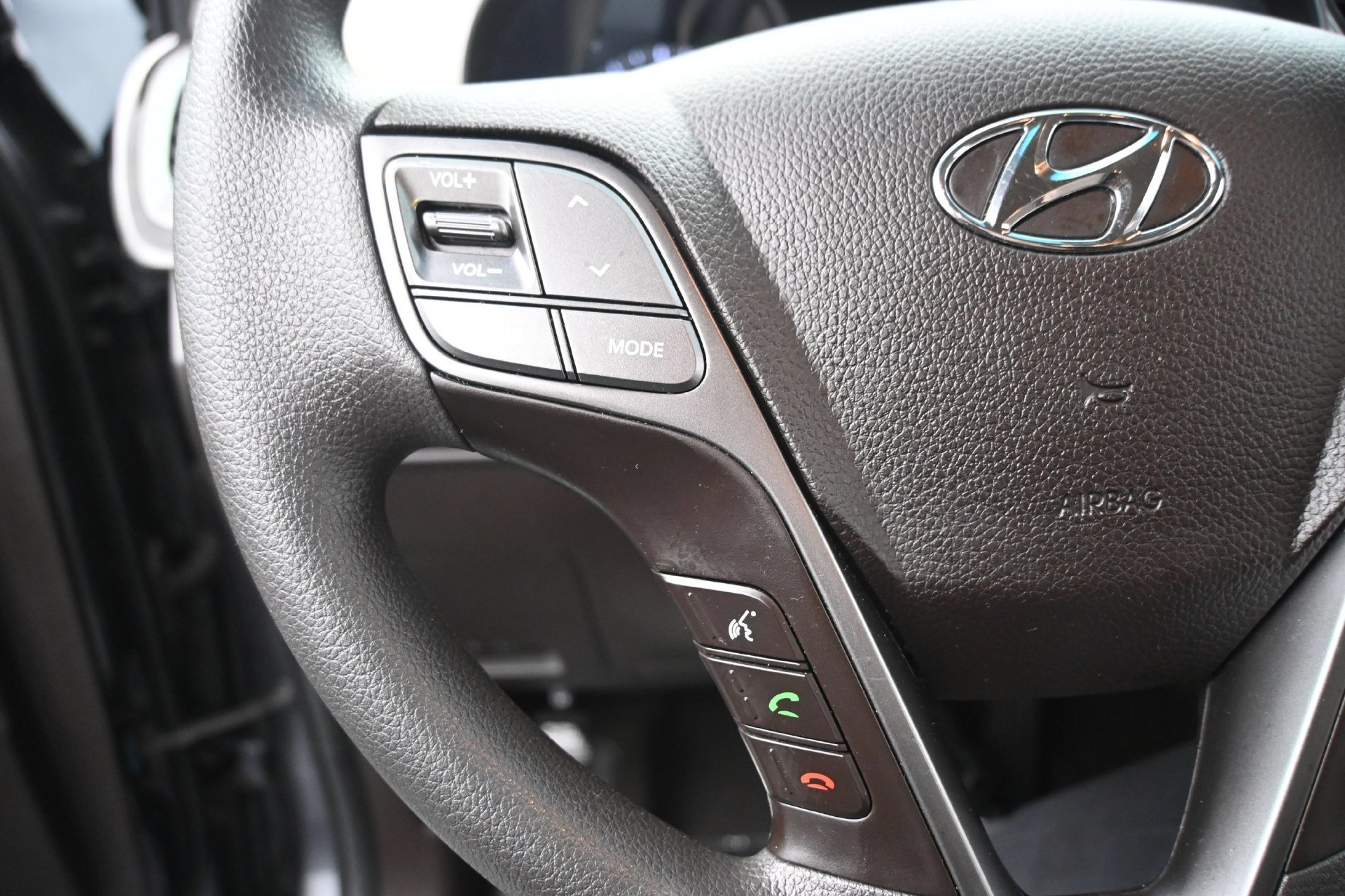 Certified Used 2018 Platinum Graphite Hyundai 2.4L Auto image 22