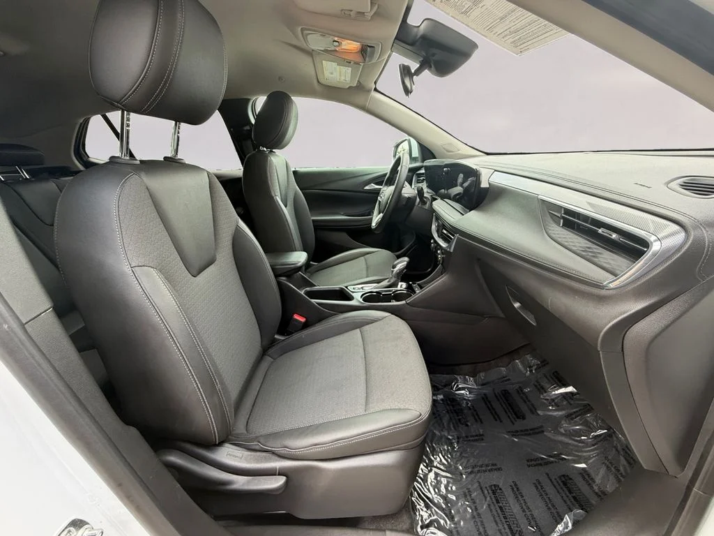 Used 2025 White Buick Preferred image 17