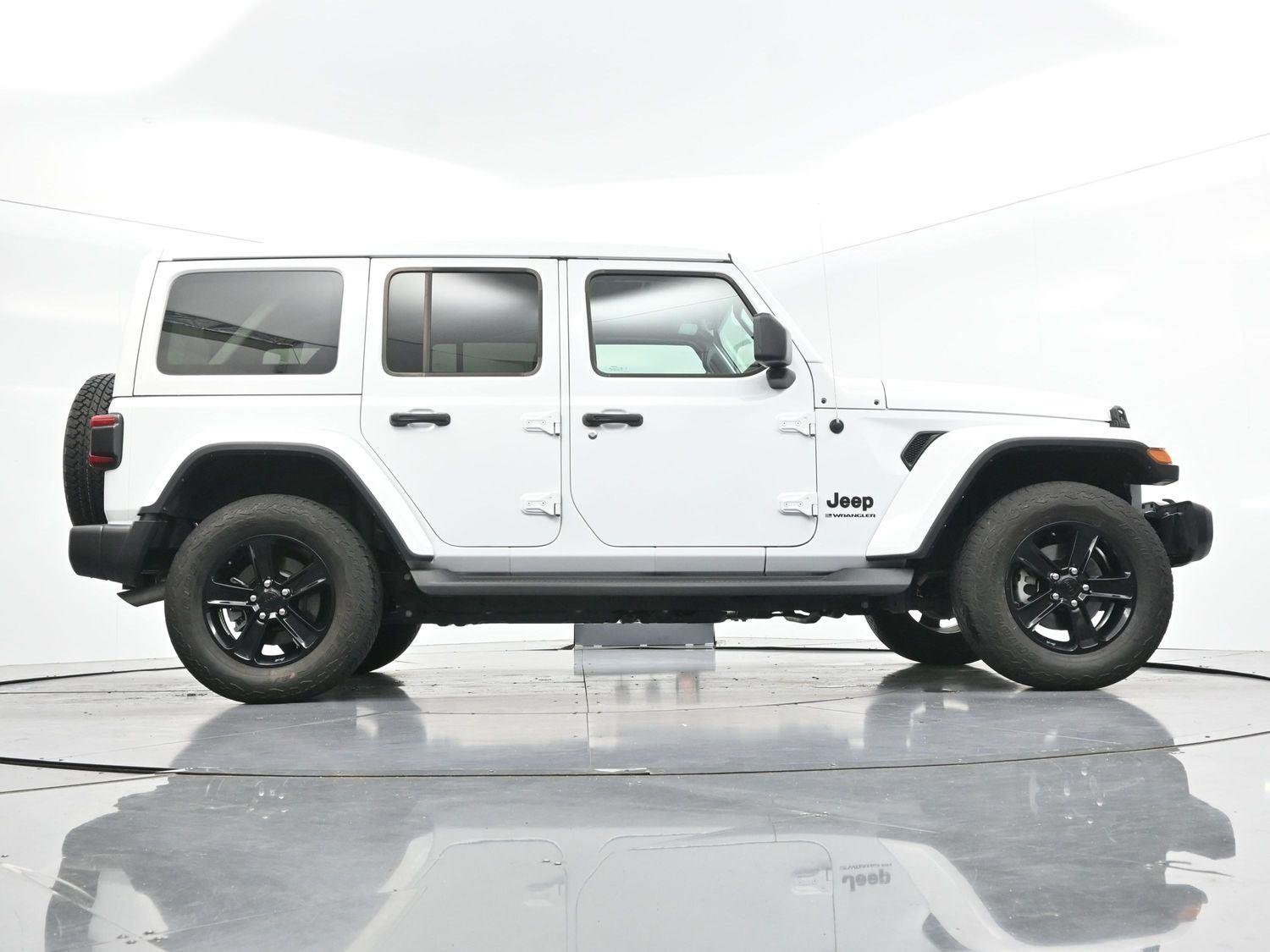Used 2023 White Jeep Sahara Altitude image 49