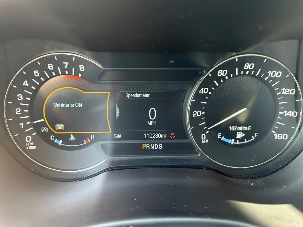 Used 2017 White Lincoln Select image 19