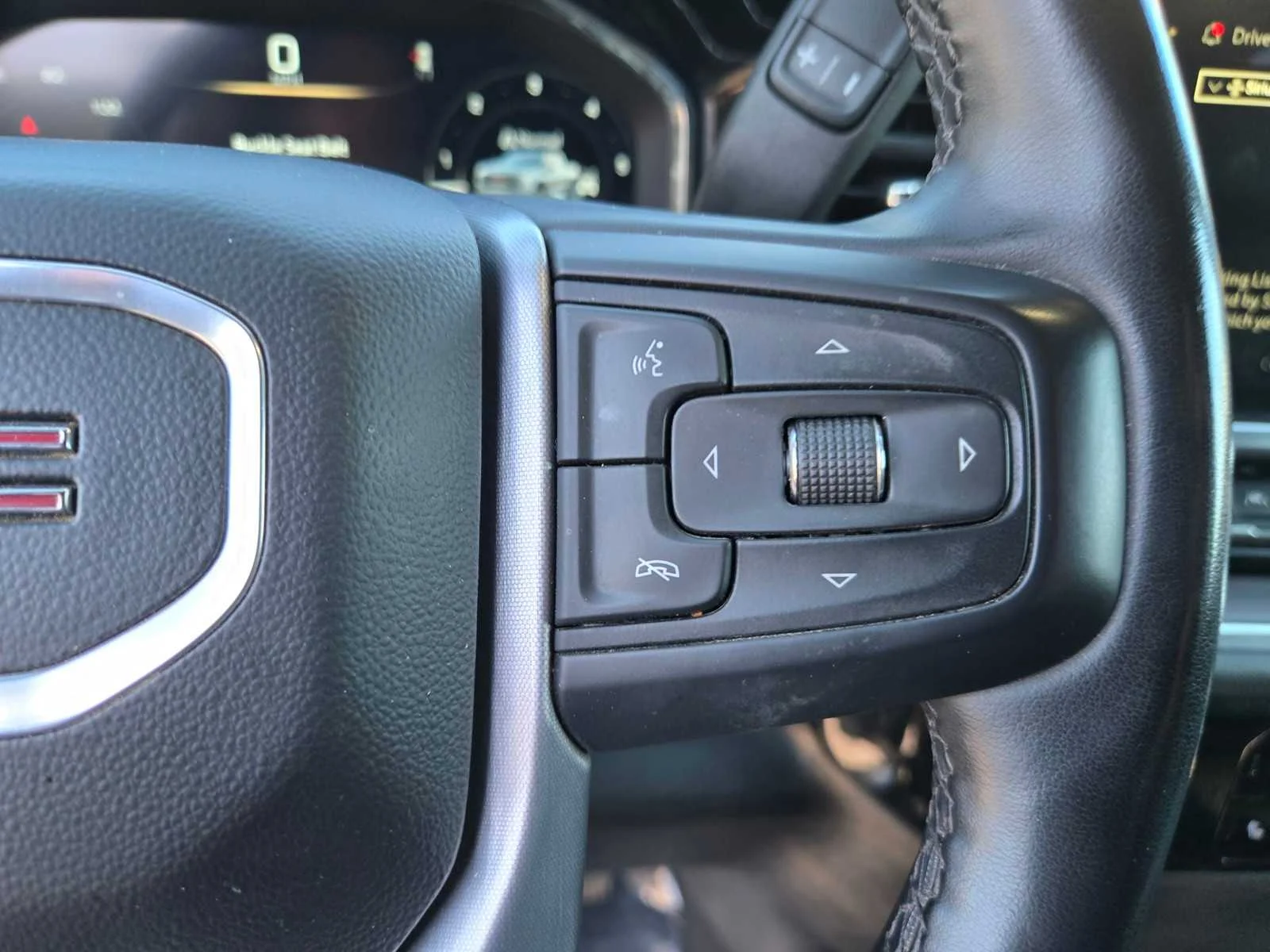Used 2024 Summit White GMC SLT image 26